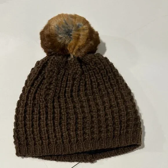 Kyi Kyi Canada Brown Wool Blend Faux Pom Beanie - Picture 1 of 4